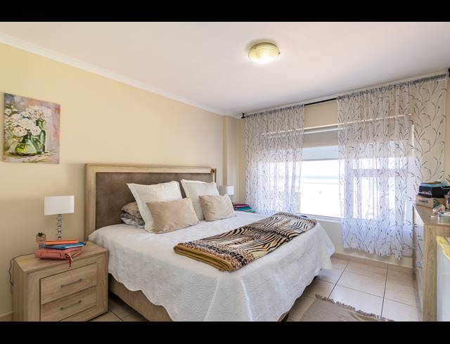 3 BEDROOM APARTMENT FOR SALE IN BEACHFRONT